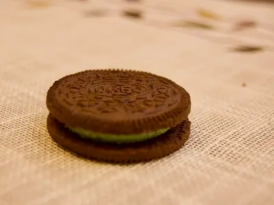 Oreo Cookie (51977686846).jpg