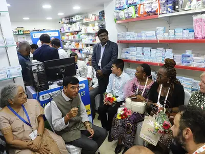 Visit to Jan Aushadhi Kendra.jpg